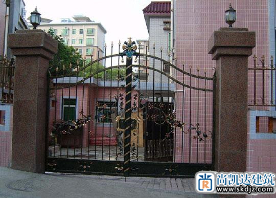  铁艺大门